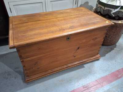 TIMBER TRUNK