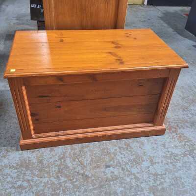 BLANKET BOX