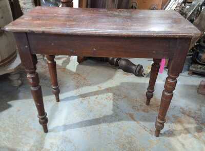 CEDAR HALL CONSOLE