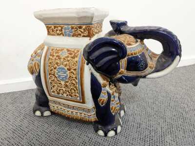 POT STAND