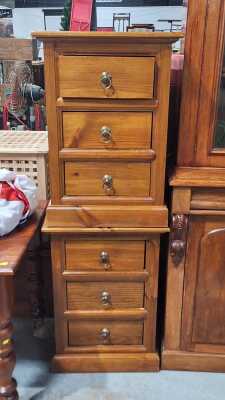 BEDSIDE TABLES