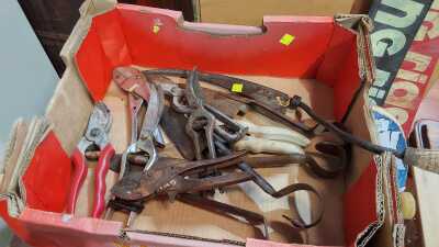 CUTTING TOOLS