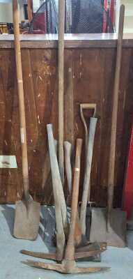 VINTAGE TOOLS