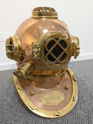 DIVERS HELMET