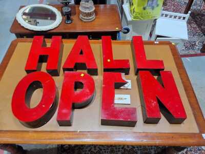 ADVERTISING LETTERING