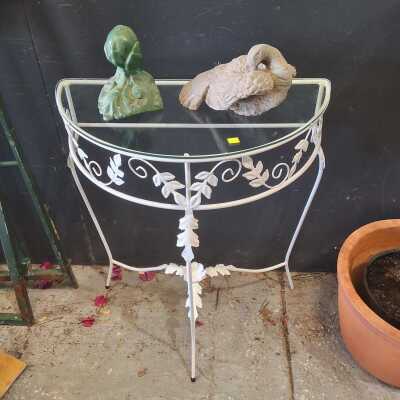GARDEN DECOR