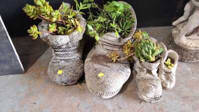 CONCRETE PLANTERS