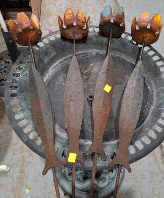 METAL PETALS