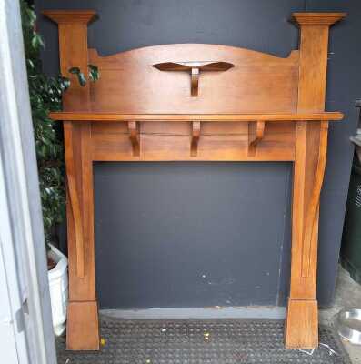 MANTLEPIECE