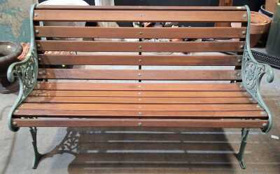 GARDEN BENCH