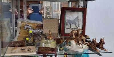 EQUINE COLLECTABLES