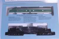 PROTO 2000 SERIES E8/9 LOCOMOTIVE
