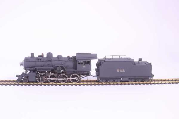 HALLMARK MODELS INC 2-8-0 LOCOMOTIVE