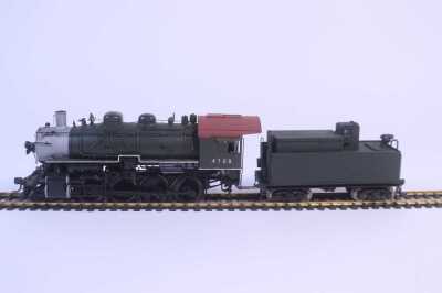 HALLMARK MODELS 2-8-0 LOCOMOTIVE