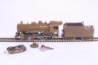 HALLMARK MODELS ICRR 2-8-0 LOCOMOTIVE