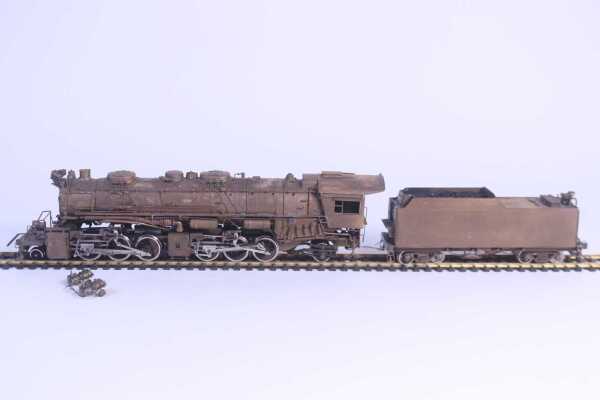 UNITED SCALE MODELS 2-6-6-2 LOCOMOTIVE