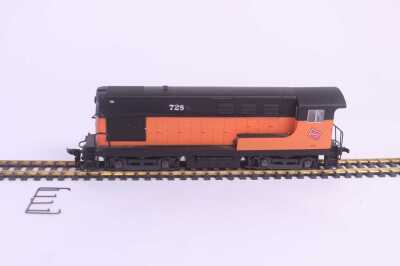 WALTHERS H12-44 DIESEL LOCOMOTIVE