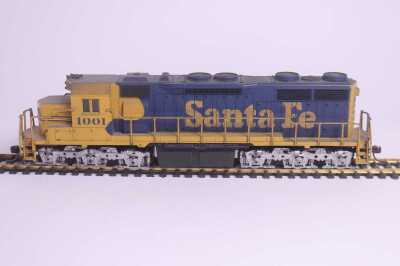 ATLAS SANTA FE SD35 LOCOMOTIVE