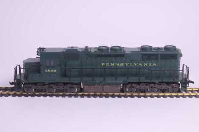 ATLAS PENNSYLVANNIA SD35 LOCOMOTIVE