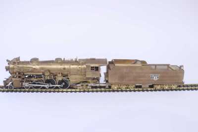 UNITED SCALE MODELS 4-6-2 LOCOMOTIVE
