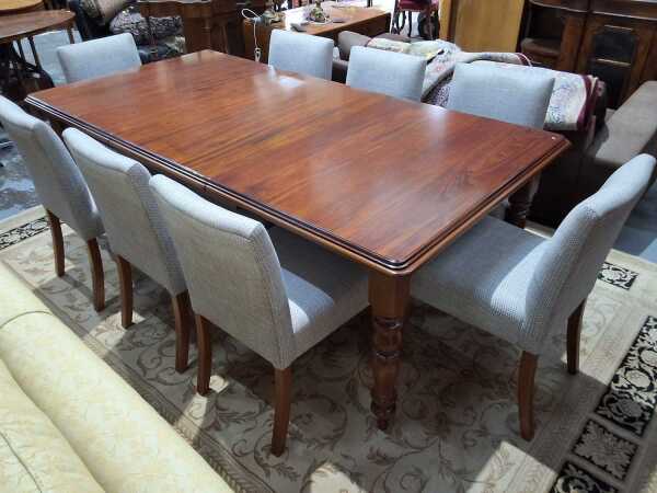 DINING SUITE