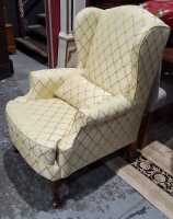 ARM CHAIR