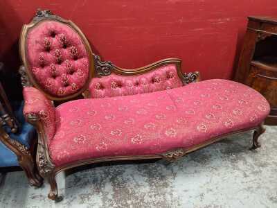 CHAISE LOUNGE