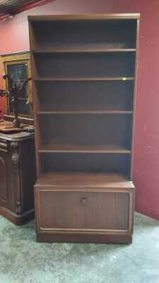 WALL UNIT