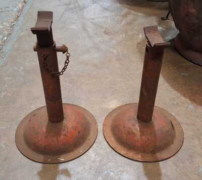 AXLE STANDS
