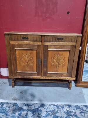 SIDEBOARD