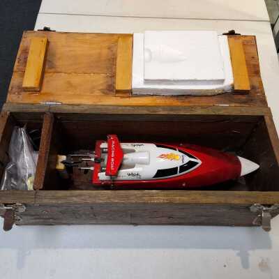 RC BOAT