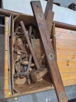 WOODWORKING TOOLS