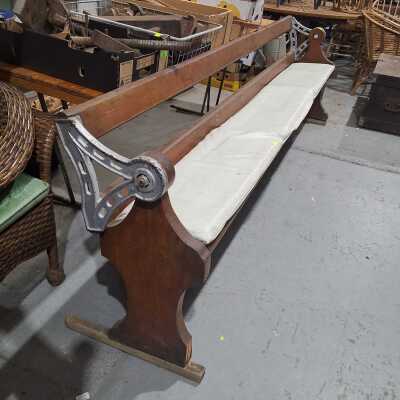 BENCH SEAT