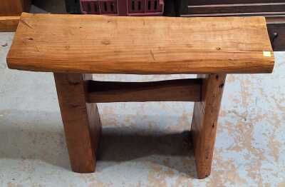 BENCH SEAT