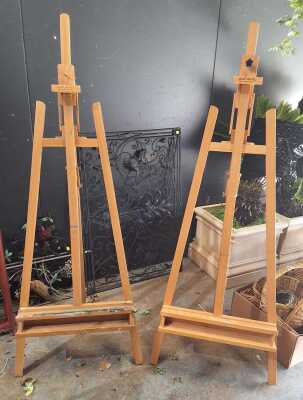 ARTIST EASELS