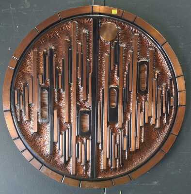 WALL DECOR