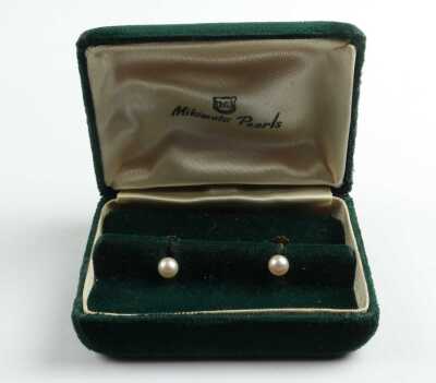 PEARL EARRINGS