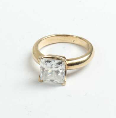 GOLD RING