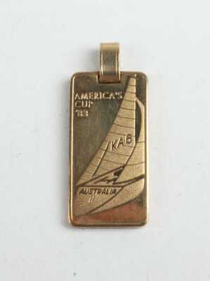 GOLD PENDANT