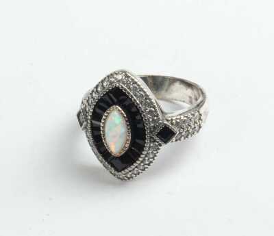 SILVER RING