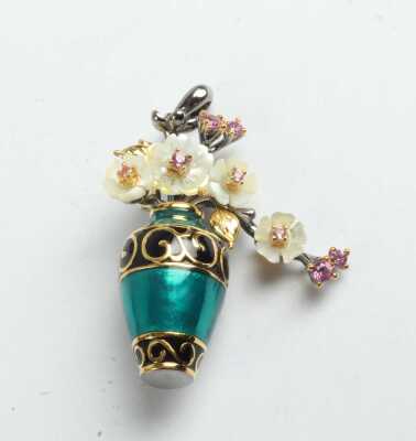 SILVER PENDANT