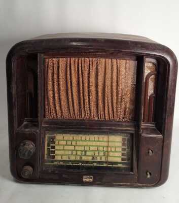 BAKELITE RADIO