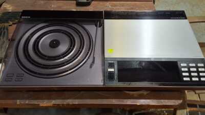 BANG AND OLUFSEN STEREO