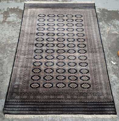 PAKISTANI BOKHARA RUG