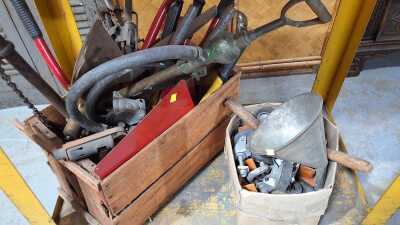 TOOL LOT