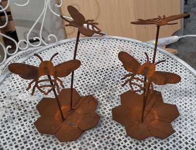 HOVERING BEES