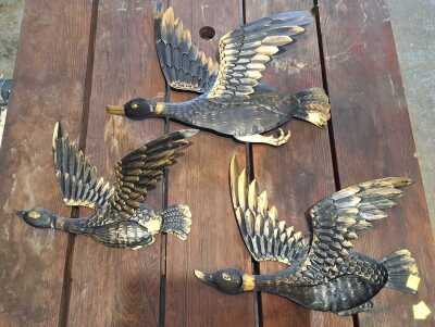 WALL DECOR