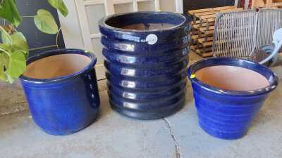 PLANT POTS