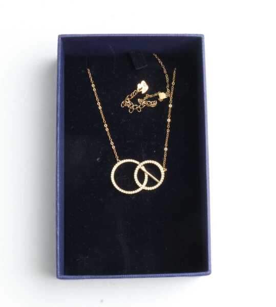 CRYSTAL NECKLACE