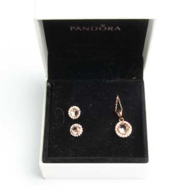 NECKLACE & EARRINGS